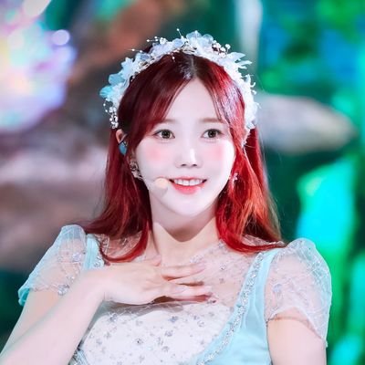 ⚜10 YEARS W/ OH MY GIRL⚜さんのプロフィール画像
