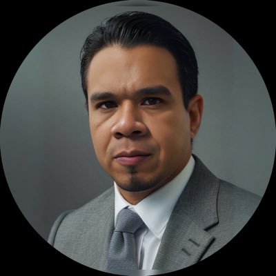 LLROtoniel's profile picture. Abogado | Gusto por el café negro | Fan de CR7 | mi prioridad MI FAMILIA | Soy michilover | Tengo 🐈‍⬛🐈🐈‍⬛