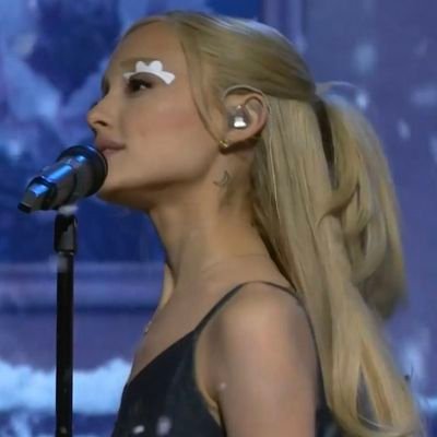 yesandvevo's profile picture. don't care what's on their mind ミ☆