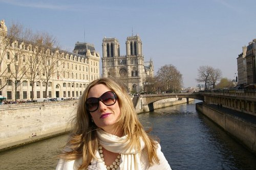 candicedees's profile picture. Lifelong learner, passionate about design, work-out enthusiast, and a master chef.