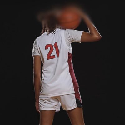 Elyssa Nichols Profile