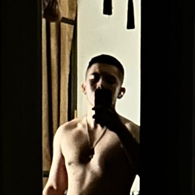 NicholasVonAce's profile picture. YAPS ABOUT AI

WORK WITH ME  👇