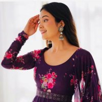 Adri Sharma (@viraltweet___) 's Twitter Profile Photo Adri Sharma (@viraltweet___) 's Twitter Profile Photo
