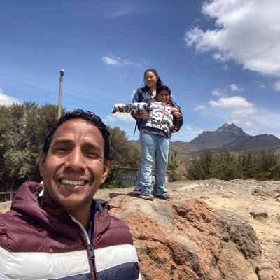 PhD (c) en Ciencias Sociales, Master en Soc. Política (c) Master en RSC, Sociólogo, Esposo de Faby, Papá de Alejandro, Guayaco Sociable Barcelonista