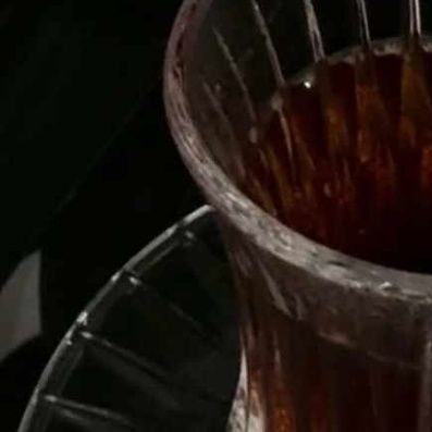 العمر يفنا والحياة احلام والدنيا متاع
ياكم نفسن روحت ما حققت مطلوبها.
