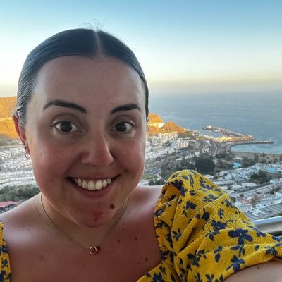 MrsMLEllis's profile picture. Teacher of Y6👩🏻‍🏫🎭 Science and Music Lead🧪🧬🔭🎵🎤🎹Fourth Year Teaching💫 Primary School Teacher🍎 Previous Secondary Drama Teacher and Actor🎓
