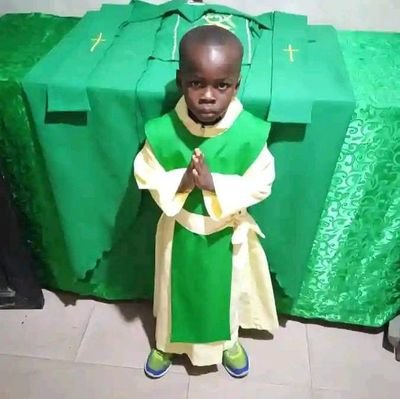 imbetezi's profile picture. Nzanywa amazi narohamye😎