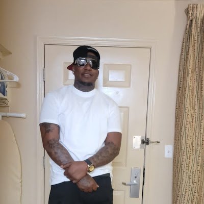 HectorOsor53972's profile picture. 