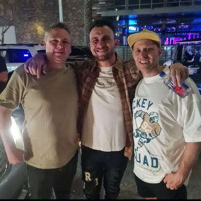 B00SH21's profile picture. StK F.C🔴⚪️⚫️ Celtics☘️ NY Giants💙 NY Yankees⚾️ LA Kings🏒