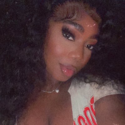 mrs_longg's profile picture. 