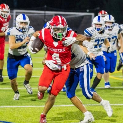 Danwing26's profile picture. Saint Johns 2025 | Captain| | OLB/SS/RB | 5’11 175lbs| 4.03 GPA| NHS | 40 yd: 4.61 | 9’9 broad | Bench: 260 | squat: 405 | email: danwing211@gmail.com