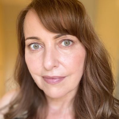 Mom, wife, business owner, artist in my spare time. Studied architecture. Registered member of the Liberal Party of Canada.