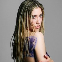 LIZ (@liz_y2k) 's Twitter Profile
