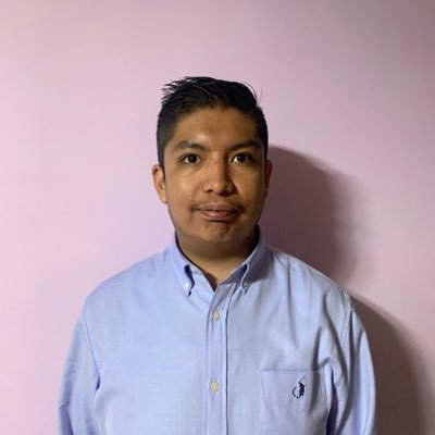 soy una persona joven, busco conocer personas nuevas y divertirme… a ver el mundo con un par diferente de ojos a los demás…