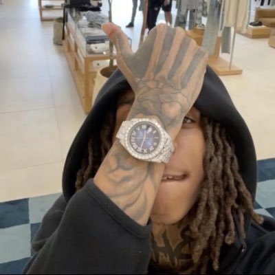 lilglamski's profile picture. 1of1