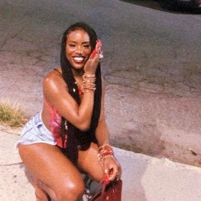 CHARLESTON ,SC • RiP ᗷᖇᗩᑎᗪOᑎ🤎#RespectTheMING 6|11|14 • (IG: brayToven__ ) 👣 God first. @fauxlocsbybraia