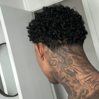 ElixirMugler's profile picture. (just an itty bitty little bit hot)