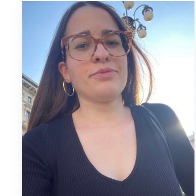 Sarda, transfemminista. Parlo (quasi) sempre di politica e odio gli indifferenti.