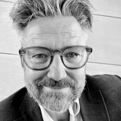 I work as Director for SDU Analytics at University of Southern Denmark. Tweets are my private opinions.