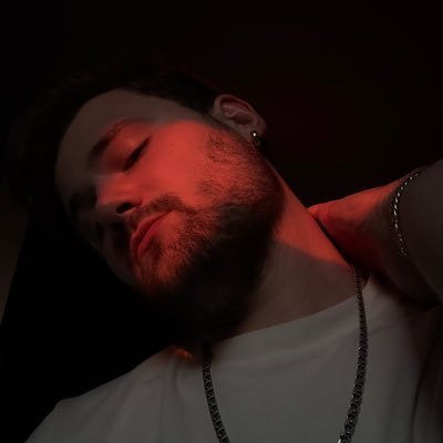ssashagalakhovv's profile picture. 📸 Ловлю моменты на камеру 🧠 Думаю чаще, чем сплю 🫠 Участвую в бегах от умных мыслей 🌚 Если есть желание поддержать: 2204320488414493🧸