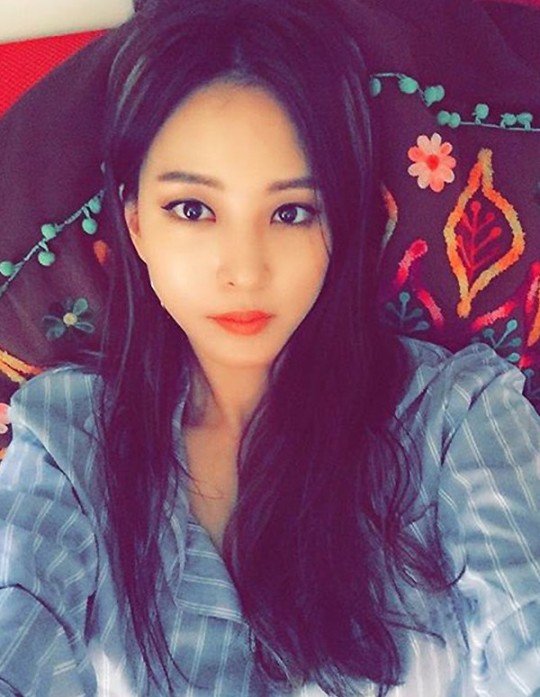 noigura1986's profile picture. 🎨【個人向けイラスト依頼一時休止中】 アニメ調・水彩・アナログ絵の女の子が得意✏️ 2019年10月からイラストレーター活動開始✨ 1ヶ月で収益5桁達成💰 0歳＆2歳の2児ワーママ💨 本業はWebデザイン・コーダー👩‍💻