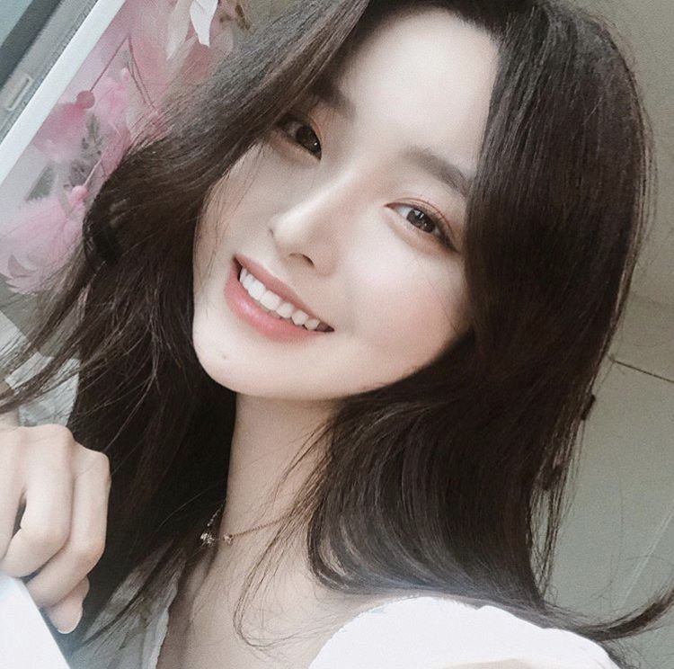 rensaki1986's profile picture. 貧困暮らしから成り上がり！7社経営　資産50億｜現在は稼げる情報をお伝えしたり、10万円をプレゼントしたりしています。現在LINE登録で10万円プレゼント企画中･まずはフォローしてください／確率変動中！➡　https://t.co/OFtCFDGYgB