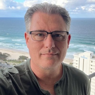 Author of the military crime thrillers PREDATOR STRIKE & RESOLUTE ACTION Views my own. 🇦🇺 🇭🇺