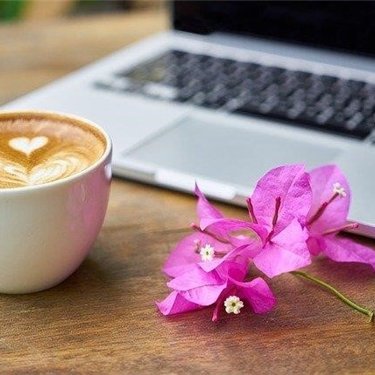 副業で安定した収入を得る方法を紹介中。副業を始めたい人に有益な情報をお届け。ほんの僅かですが現金プレゼント企画も始めました♫ 期間限定⇒ https://t.co/7m8N5GtLqZ