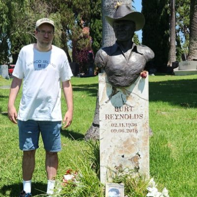 kpdmoe3's profile picture. 