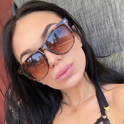 GoddessOni27's profile picture. 