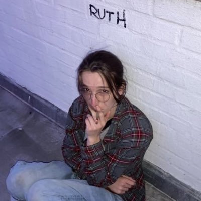 She/her - fan account for the tgirl in Dude Where’s My Car
