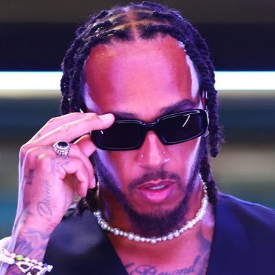 Big_nana_02's profile picture. What should I put here? 📌