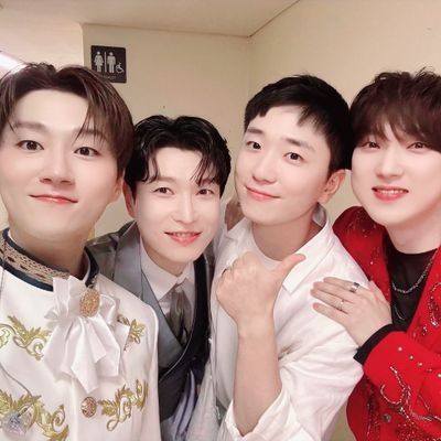 🌿🌟We Are The Forestella🌟🌿
💛포레뽀에버👑🍑😺🐻💜 ✨숲별1&2기✨
💘숲별&팬텀싱어&황민현&전동석🧛🏻♂️&뮤덕•한드&솜계
🌺산덕임🌺 헤더)샵토 님