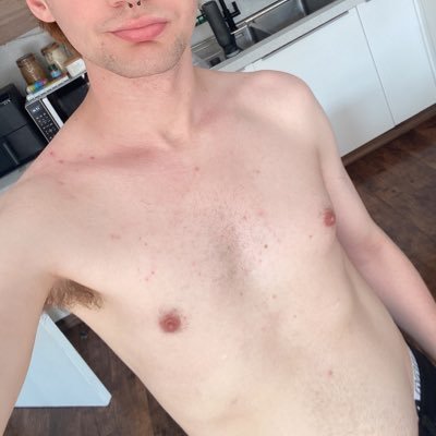 Just a guy from Manchester who loves to play games and with himself 🔞🐺👾 Naughty side of @Naive_Goblin