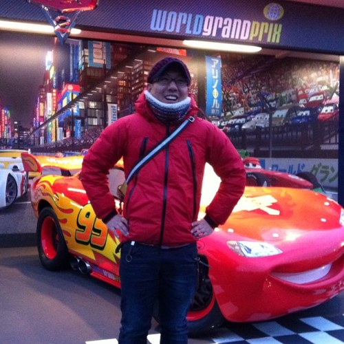 090212474090308's profile picture. 