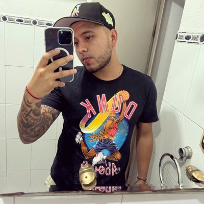 Josenavas17's profile picture. 