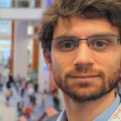 Esposo, padre, ingeniero y rutero.
Fui