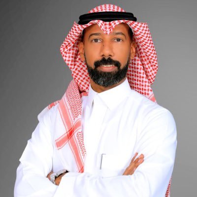 من لا عشقني ذات يفقدني سمات*** عن كثرة أحبابي كفاني قلّها.