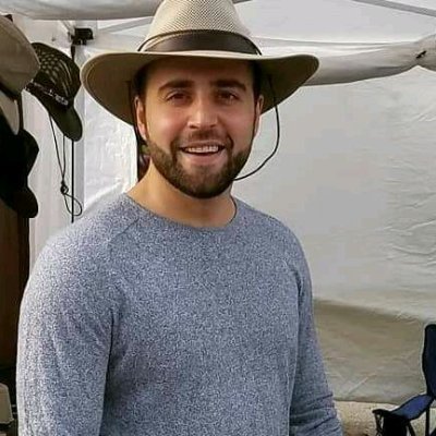 UchM4n's profile picture. Full Stack developer