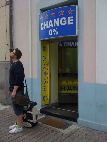 SimoneIevoli's profile picture. Un alditolo composto da cinque atomi di carbonio. Amante del rock, del pop e dello spread. Serio. Diafano. Vivo perplimendo.