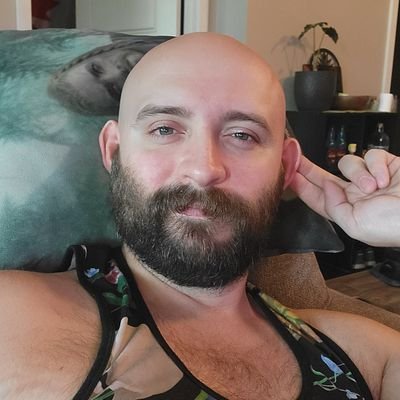 Married to👬 @juppbear
Follow if you're NSFW 21+
There's PORN, gfur, anime, videogames and.... sprinkle of politics here