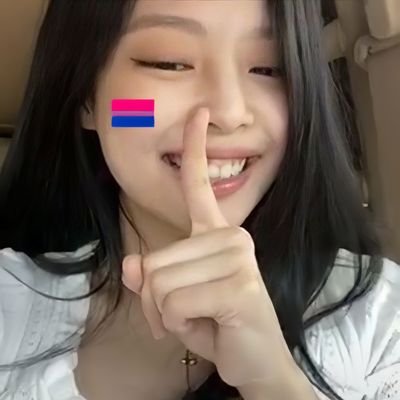 wilutxi's profile picture. 𝗏𝗈𝗍𝗍𝗈𝗆 🙇🏻‍♀️