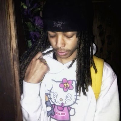 kkrisiz's profile picture. #chelover