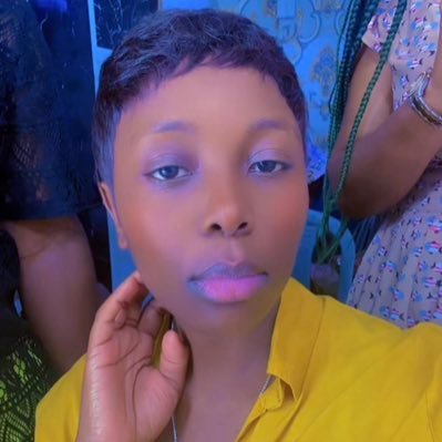 Am agirl who likes jokes.,loving caring but hate pretenders and mockers