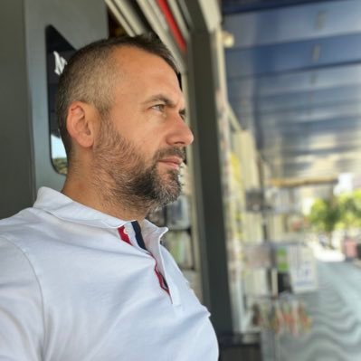 İyilik benim kendime olan inancım,yoksa bende biliyorum kimsenin buna değmeyeceğini…