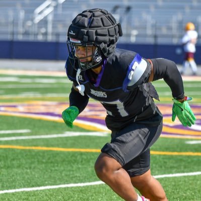SJCC | 2025 Fall Grad | East Anchorage High School | DB/RB/WR | 5’9 185 | Contact Info: (907) 351-7574 ajdyett04@gmail.com