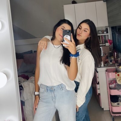 valezoe8's profile picture. Vale Zoe