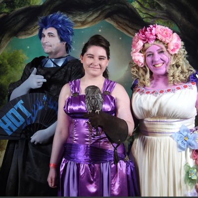 PerdysWardrobe's profile picture. ✨Family that cosplays together ✨ People have given us awards for cosplay! 😳https://t.co/RFo8b7hvrN