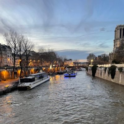 lunnita129's profile picture. 