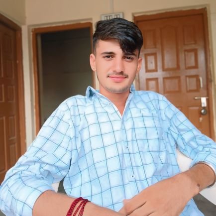 Saroooparam's profile picture. फॉलो करो 100% फॉलो बैक मिलेगा 👑
#YODHHA #NFU